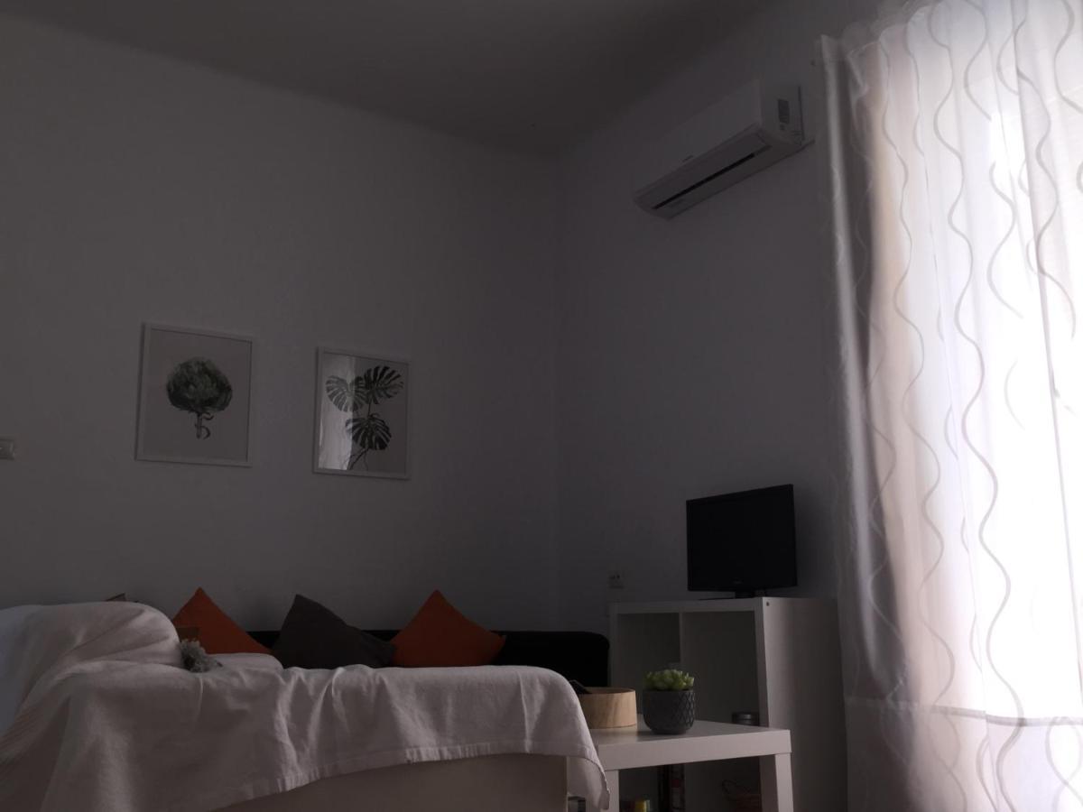 Apartamento Tia Maria Daire Málaga Dış mekan fotoğraf