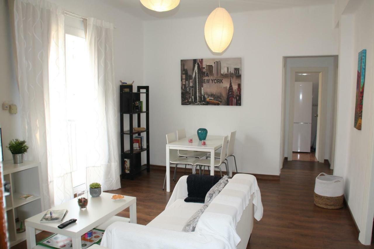Apartamento Tia Maria Daire Málaga Dış mekan fotoğraf