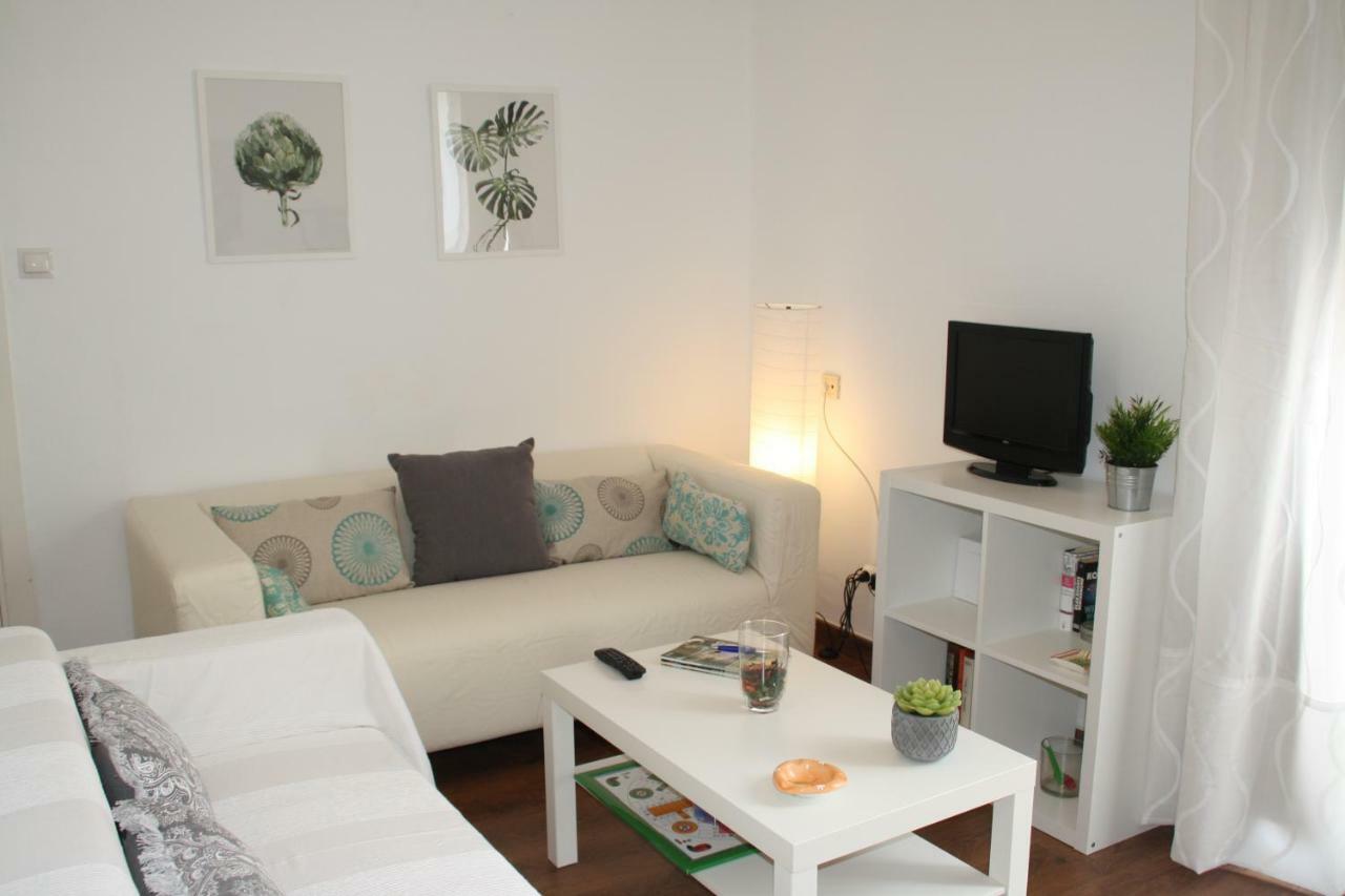 Apartamento Tia Maria Daire Málaga Dış mekan fotoğraf